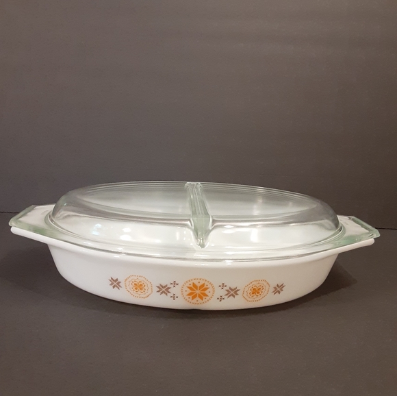 VINTAGE PYREX TOWN COUNTRY 1/2 QUART DIVIDED BAKING DISH WITH